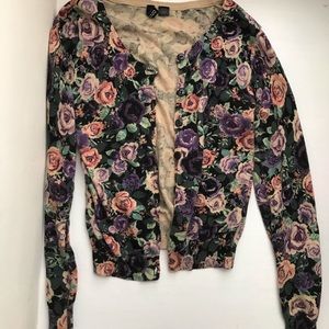 This is a cute rose cardigan